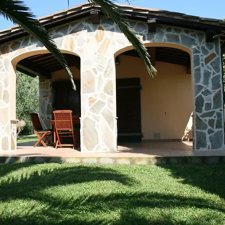Tatil Evi Casetta Sulla Bolgherese Immersa Nel Castagneto Carducci